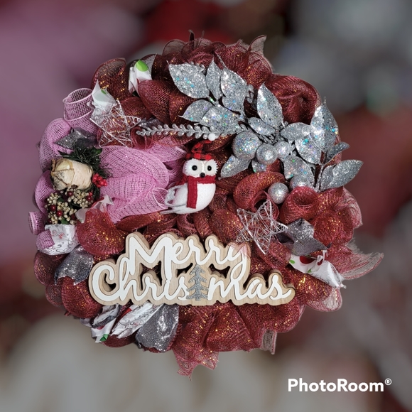 Merry Christmas Owl Pink Fantasy Wreath - Picture 4 of 4